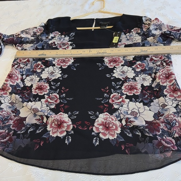 Investments size Large long sleeve blouse with sheer sleeves NWT - Picture 7 of 7